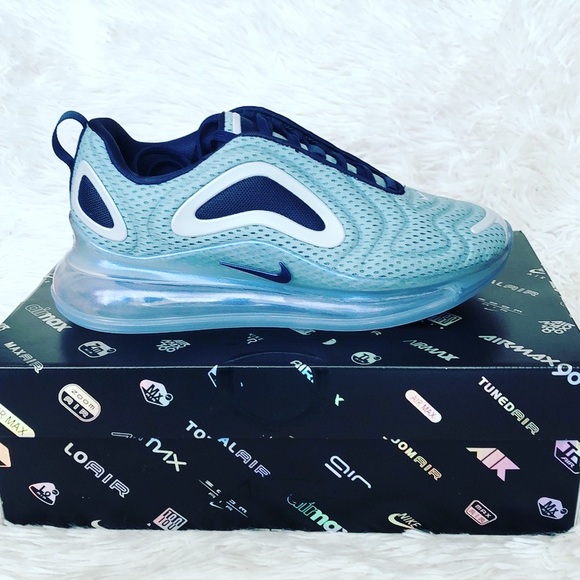 Nike Shoes - NIKE AIR MAX 720 SNEAKERS SIZE 7